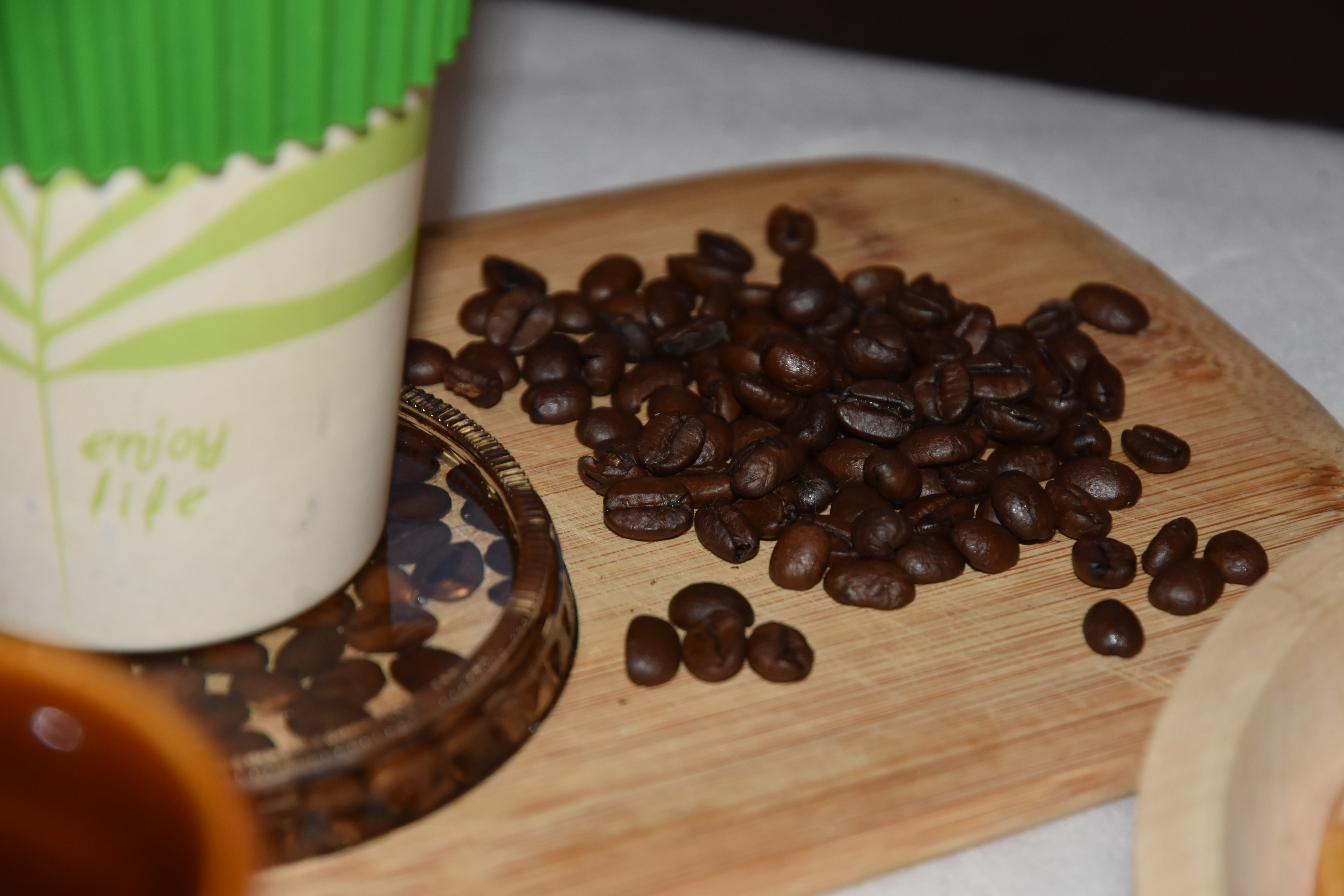 Resin Untersetzer mit Kaffeebohnen (klein mit Rand)